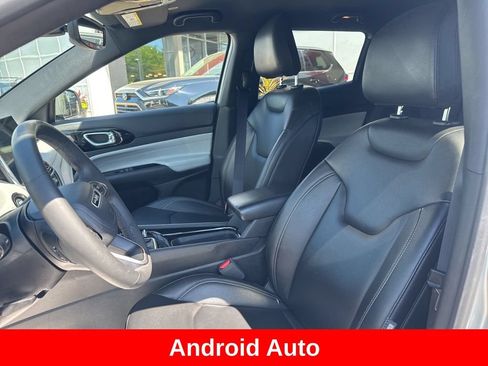 Used 2025 Jeep Compass Limited AWD/4WD image 12