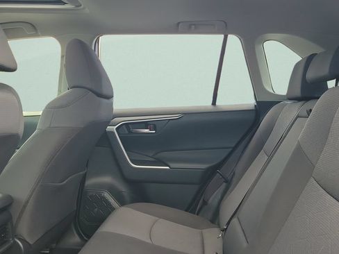 Used 2019 Toyota RAV4 XLE w/ All Weather Liner Package AWD/4WD image 10