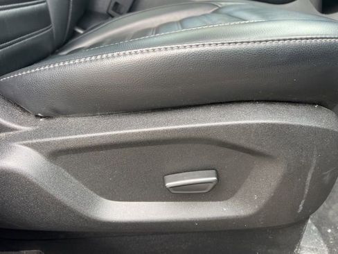 Used 2023 Ford Edge SEL w/ Convenience Package AWD/4WD image 11