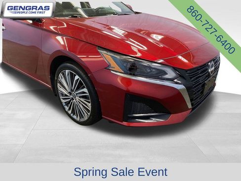 Used 2023 Nissan Altima 2.5 SL AWD/4WD image 46