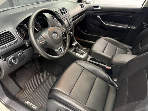 Used 2011 Volkswagen Jetta SE image 14
