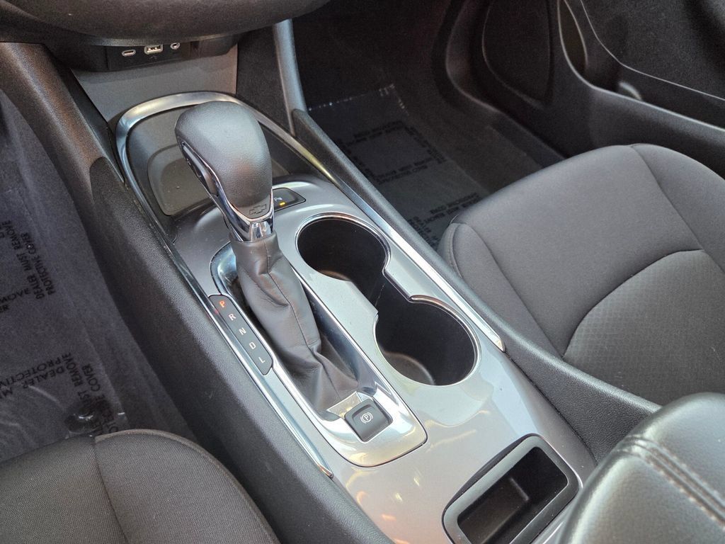 Used 2023 Chevrolet Malibu LT w/ Driver Confidence Package FWD image 28