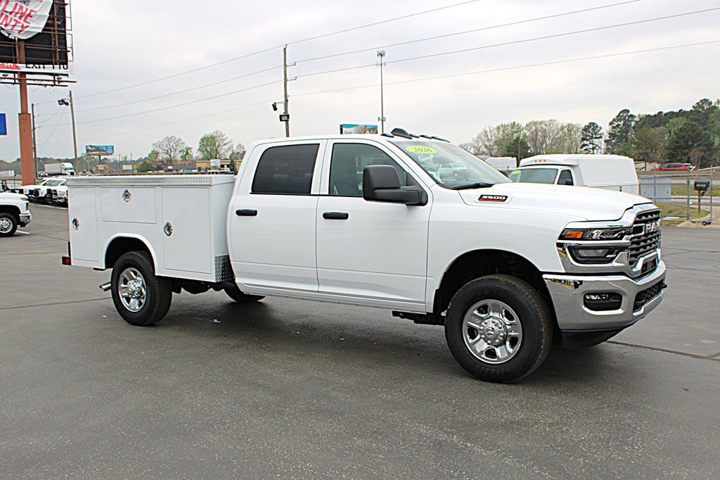 Used 2026 RAM 3500 Tradesman w/ Chrome Appearance Group A AWD/4WD image 2