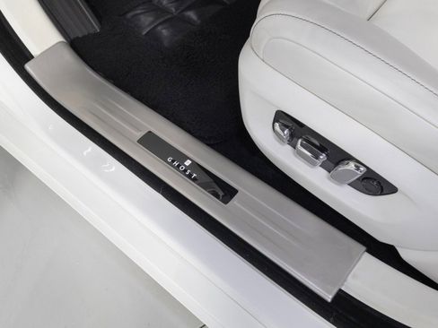 Used 2022 Rolls-Royce Ghost w/ Ghost Package AWD/4WD image 39