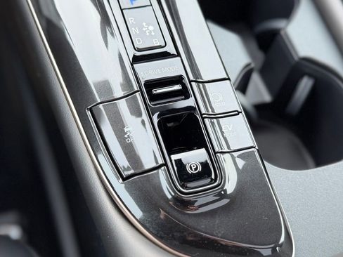 Used 2026 Toyota Crown Limited image 14