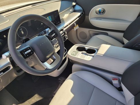 New 2026 Hyundai Ioniq 9 SEL image 9
