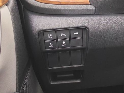 Used 2022 Honda CR-V Touring image 25
