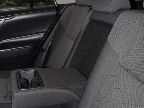 Used 2023 Toyota RAV4 XLE image 18