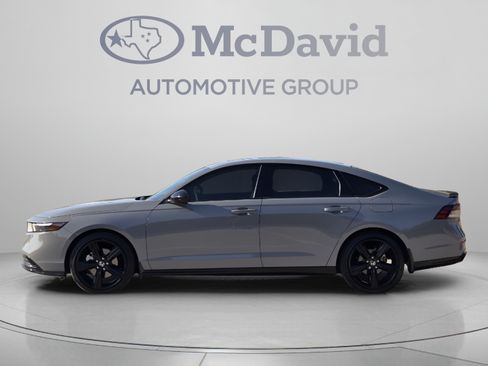 Used 2024 Honda Accord Sport image 4