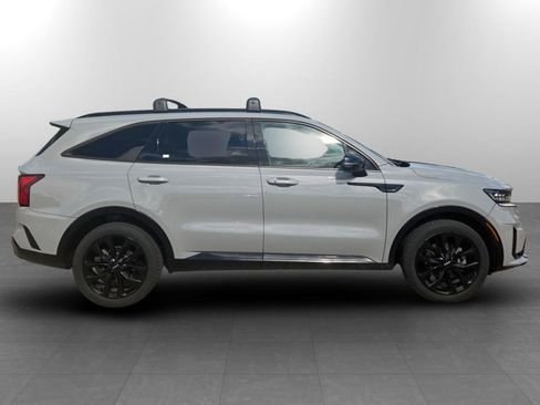Used 2023 Kia Sorento SX FWD image 5