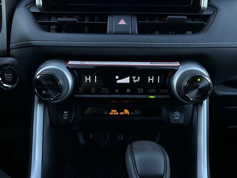 New 2025 Toyota RAV4 XLE image 27