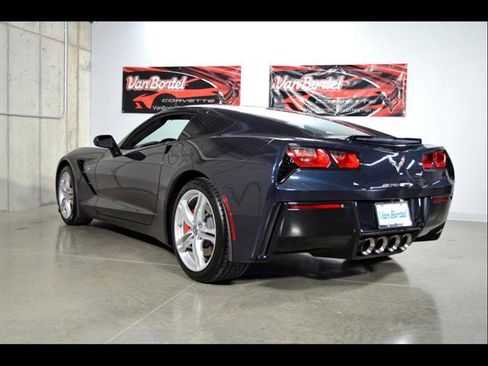 Used 2016 Chevrolet Corvette Stingray Coupe w/ 2LT Preferred Equipment Group image 5