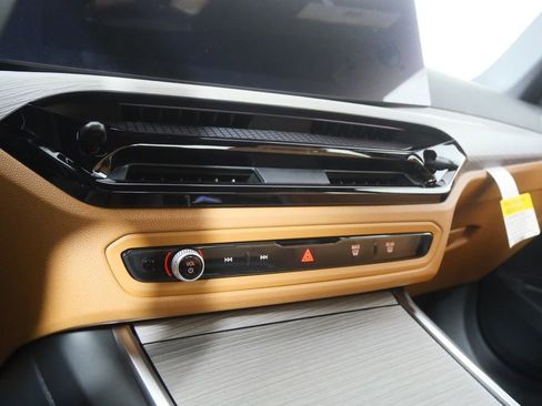 New 2026 BMW 330i Sedan w/ Premium Package image 21