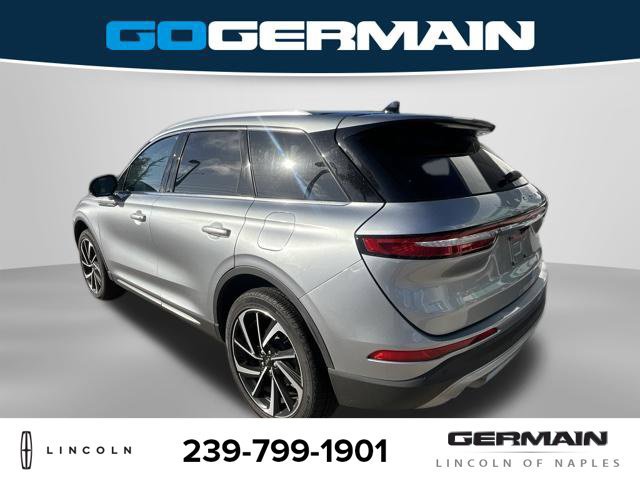 Used 2024 Lincoln Corsair Reserve w/ Equipment Group 201A AWD/4WD image 5