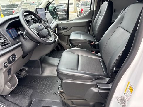 New 2026 Ford Transit 250 148 Medium Roof w/ Load Area Protection Package image 30