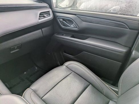 Used 2023 GMC Yukon SLT image 15