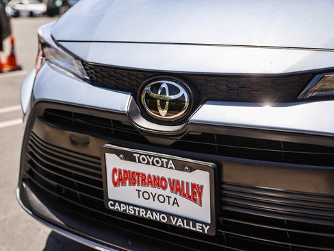 Used 2024 Toyota Corolla LE FWD image 11