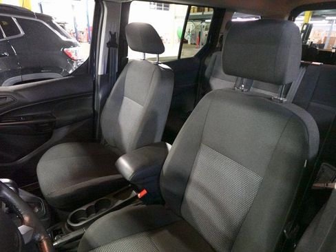 Used 2018 Ford Transit Connect XL image 10