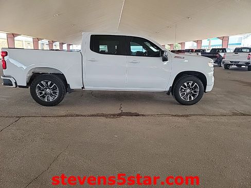 Used 2023 Chevrolet Silverado 1500 RST w/ Z71 Off-Road Package AWD/4WD image 6