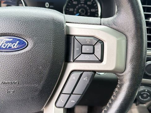 Used 2018 Ford F150 Lariat w/ Equipment Group 502A Luxury AWD/4WD image 26
