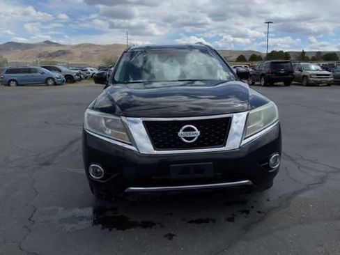 Used 2016 Nissan Pathfinder SL w/ SL Tech Package AWD/4WD image 3