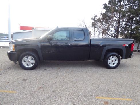 Used 2010 Chevrolet Silverado 1500 LT w/ Power Pack Plus image 7