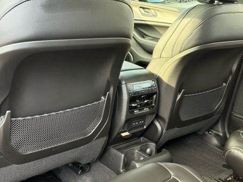 New 2026 Jeep Grand Cherokee L Limited w/ Limited Altitude Package AWD/4WD image 28
