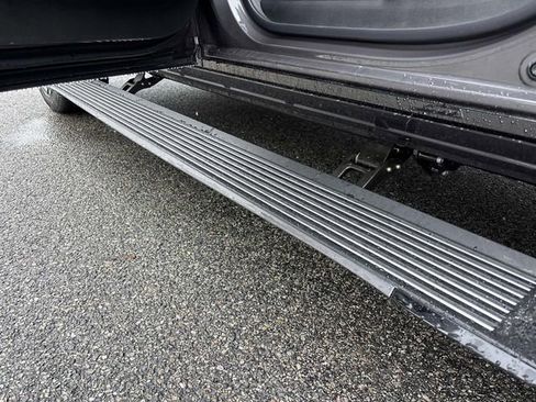 New 2026 Jeep Grand Wagoneer Limited AWD/4WD image 9