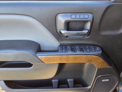 Used 2017 Chevrolet Silverado 1500 LTZ w/ Sport Package image 18