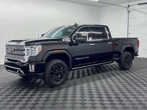 Used 2021 GMC Sierra 2500 Denali w/ Denali Black Diamond Edition AWD/4WD image 1