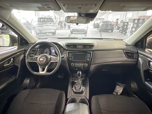 Used 2019 Nissan Rogue SL AWD/4WD image 10