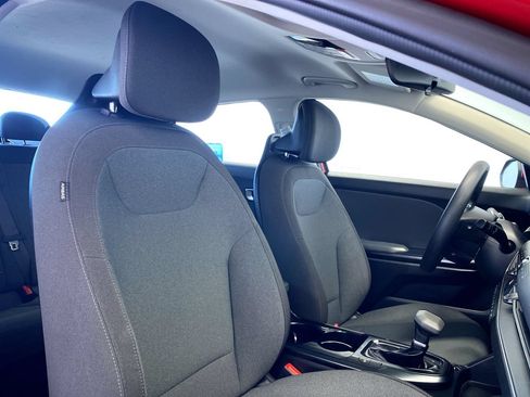 Certified 2025 Kia K4 FWD image 30