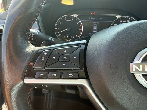 Used 2024 Nissan Altima 2.5 SR FWD image 16