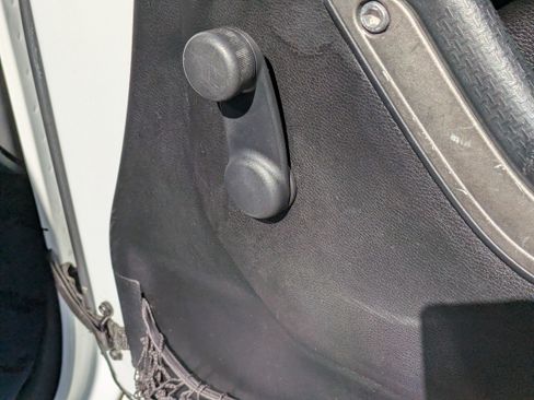 Used 2015 Jeep Wrangler Sport image 16