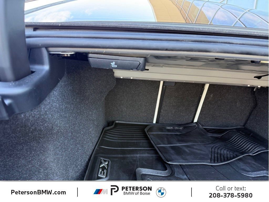 Used 2024 BMW 530i w/ Premium Package RWD image 12