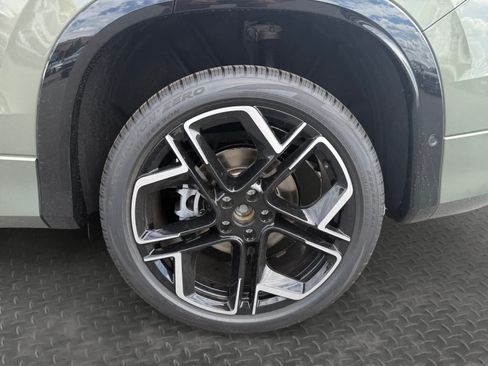 New 2026 Volkswagen Tiguan SEL R-Line AWD/4WD image 9