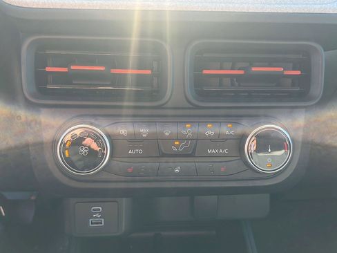 Used 2024 Ford Maverick XLT w/ XLT Luxury Package AWD/4WD image 23