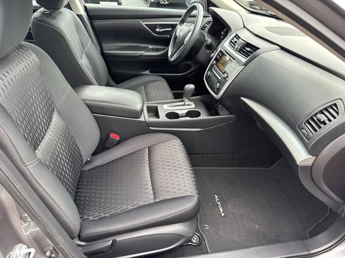 Used 2016 Nissan Altima 2.5 S w/ Power Driver Seat Package image 16