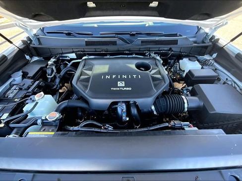New 2026 INFINITI QX80 Luxe image 10