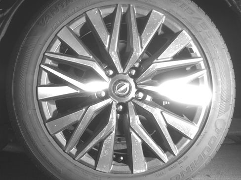 Used 2025 Nissan Altima 2.5 SV image 14