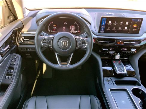 Used 2025 Acura MDX FWD image 5