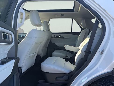 New 2026 Ford Explorer Platinum w/ LUX Leather Package image 23