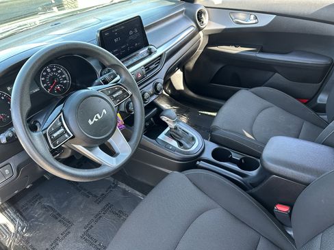 Used 2024 Kia Forte LXS image 17