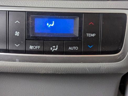 Used 2019 Toyota Highlander XLE image 23