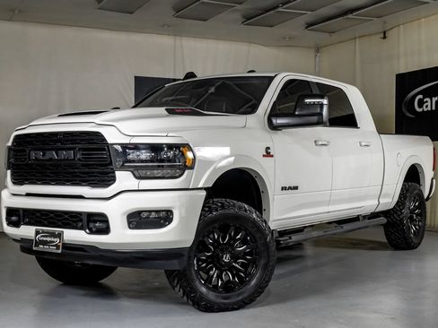 Used 2023 RAM 2500 Limited w/ Night Edition AWD/4WD image 5