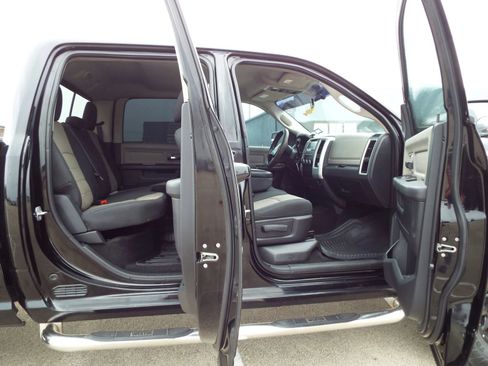 Used 2012 RAM 2500 SLT image 21