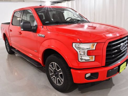 Used 2017 Ford F150 XLT w/ Equipment Group 302A Luxury AWD/4WD image 5