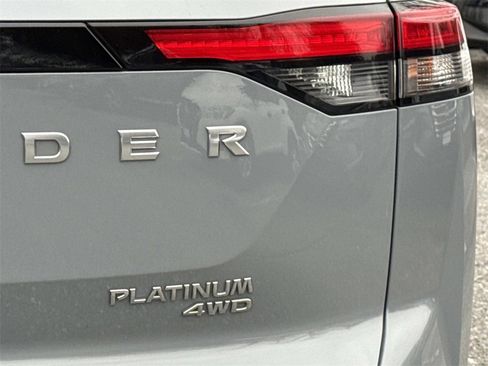 Certified 2022 Nissan Pathfinder Platinum w/ Cargo Package image 26