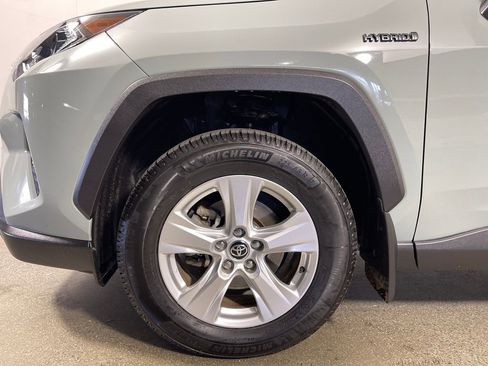 Certified 2021 Toyota RAV4 XLE w/ Convenience Package image 11