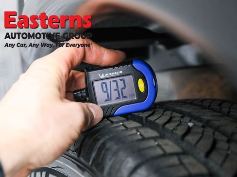 Used 2020 Mitsubishi Outlander ES image 29